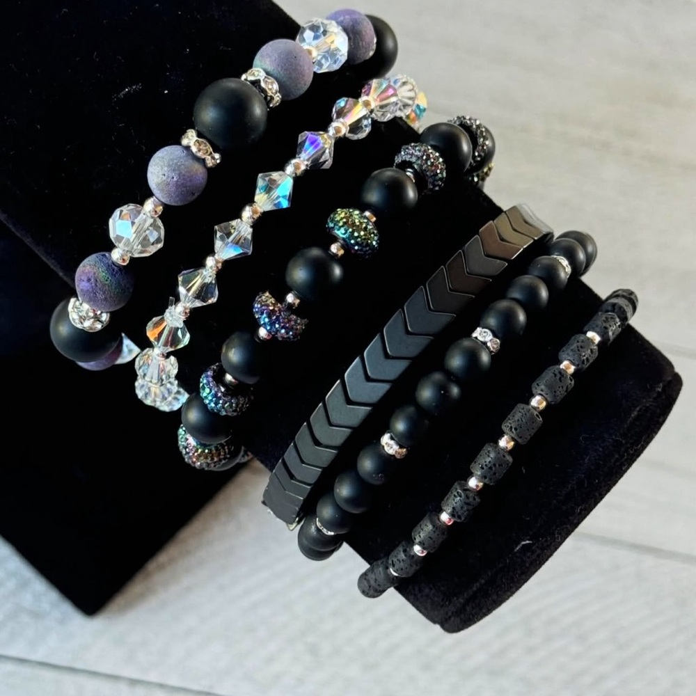 Druzy stones and black and crystal bracelet set